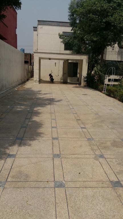 Grace View Guest House Lahore Exterior foto